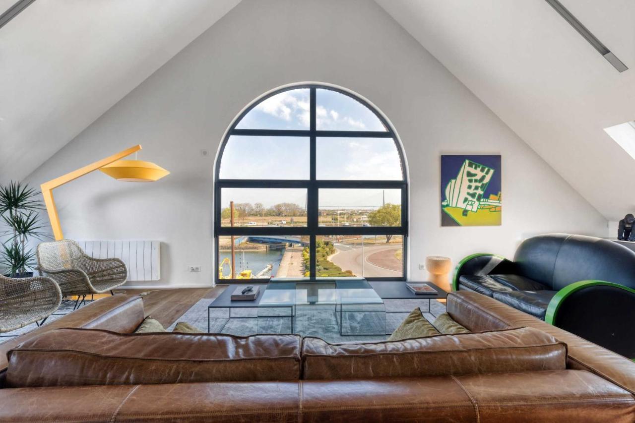 Apartamento Le Loft Du Cosmopolitain Honfleur Exterior foto